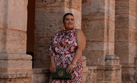 Guía definitiva de vestidos de invitada de boda de talla grande