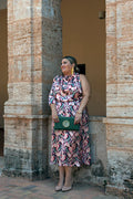 vestido de mujer en talla grande estampado en color rosa y verde en tejido de saten  