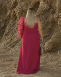 Espalda del vestido largo rojo talla grande Jacinta, un hombro y manga de tul