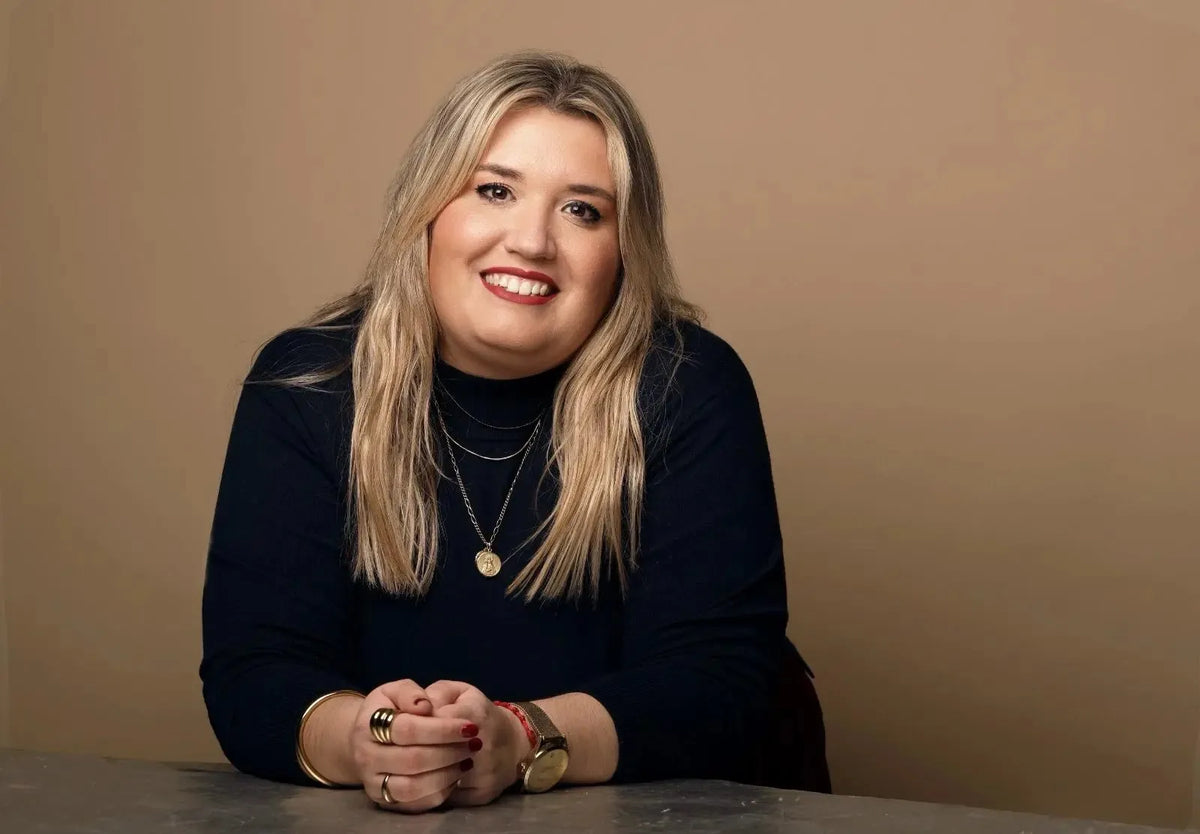 Elia Cánoves ceo de Corintia tienda de vestidos de invitada de talla grande en Valencia
